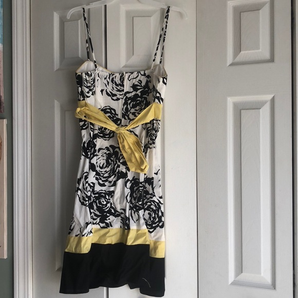 Size 7 spaghetti strap summer dress - Picture 2 of 2